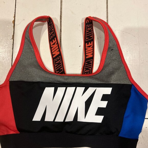 Nike Sports Bra XS - Picture 2 of 4